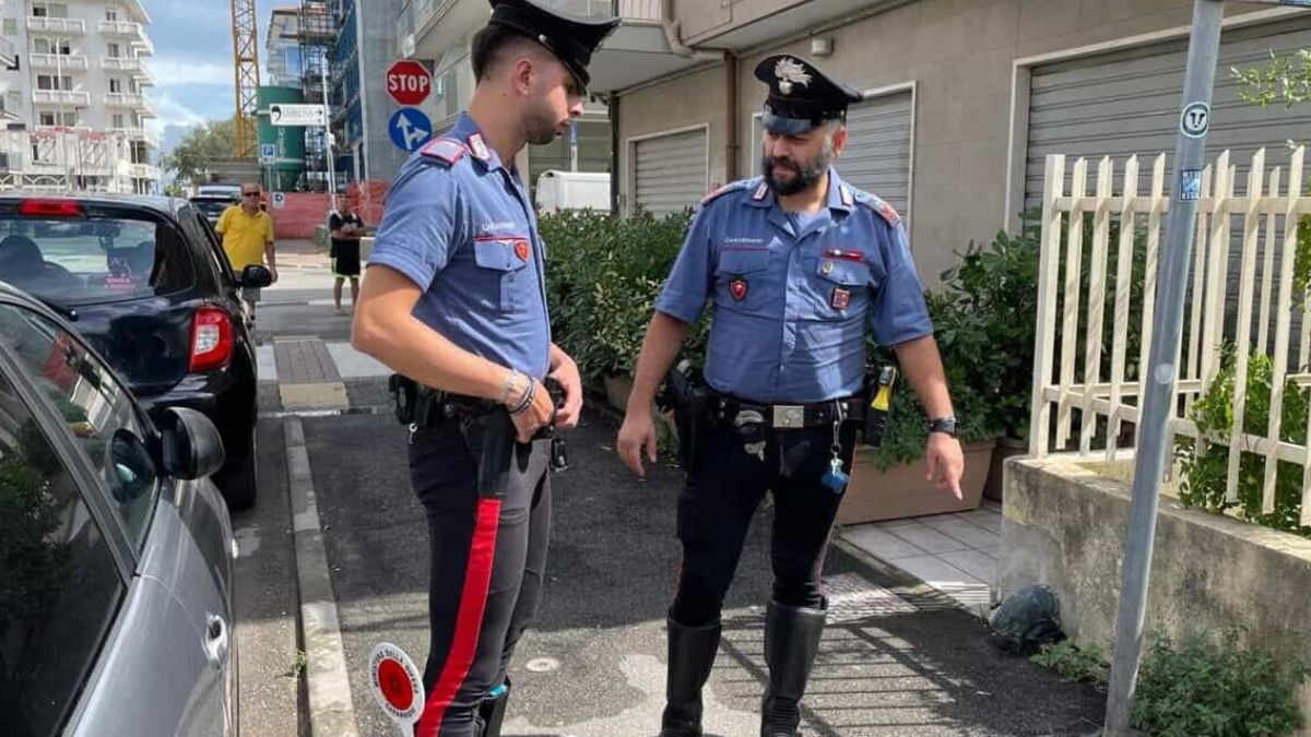 turista accoltellata fermato aggressore