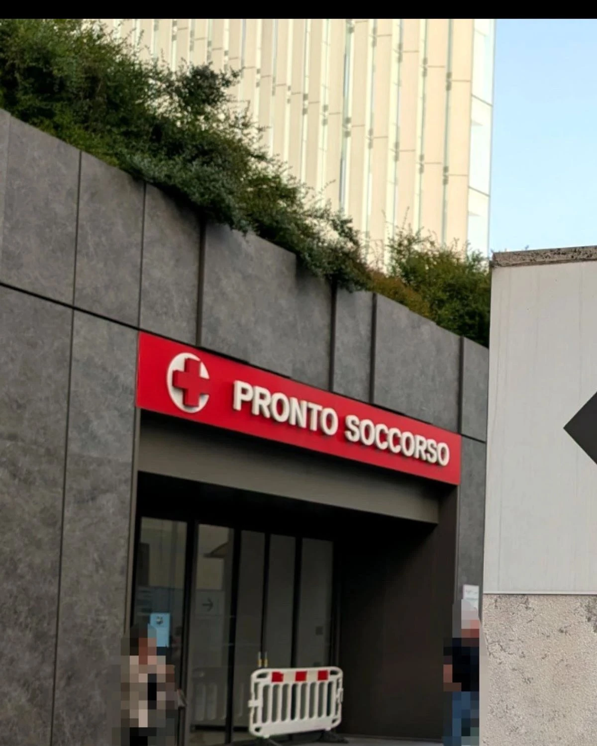 Medico Ospedale Orecchio Paziente