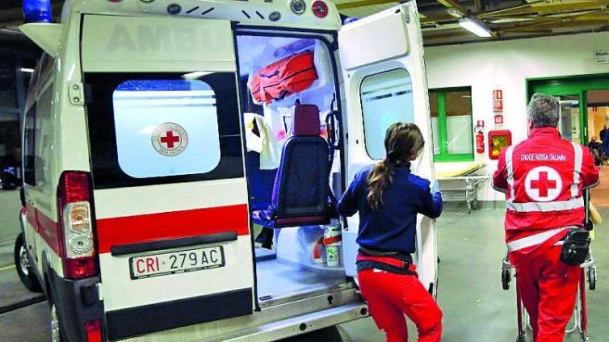 Derubato in ambulanza dopo una puntura di vespa: “Non dimenticherò mai quello che mi è successo” Derubato in ambulanza dopo una puntura di vespa: “Non dimenticherò mai quello che mi è successo”
