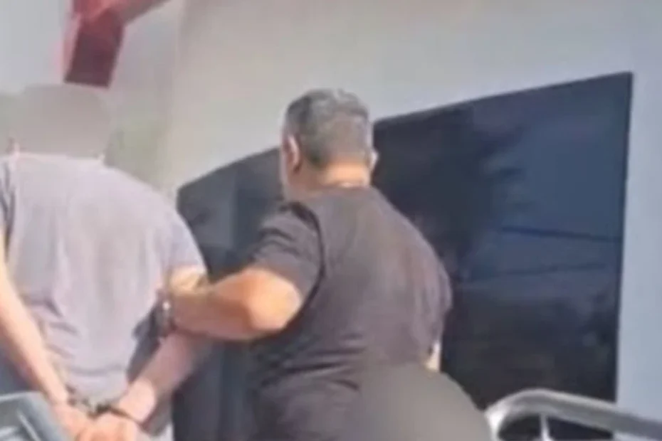 bambina isolata genitori arrestati non sa parlare
