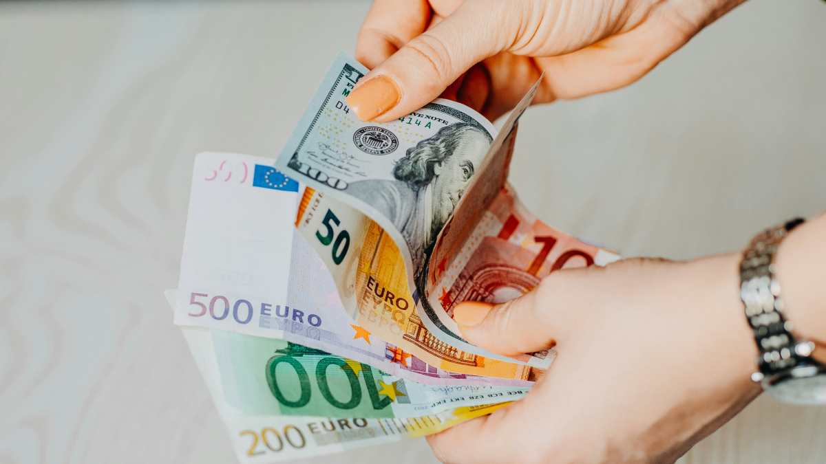 Bonus a sorpresa, 200 euro per questi italiani: come richiederlo subito Bonus a sorpresa, 200 euro per questi italiani: come richiederlo subito