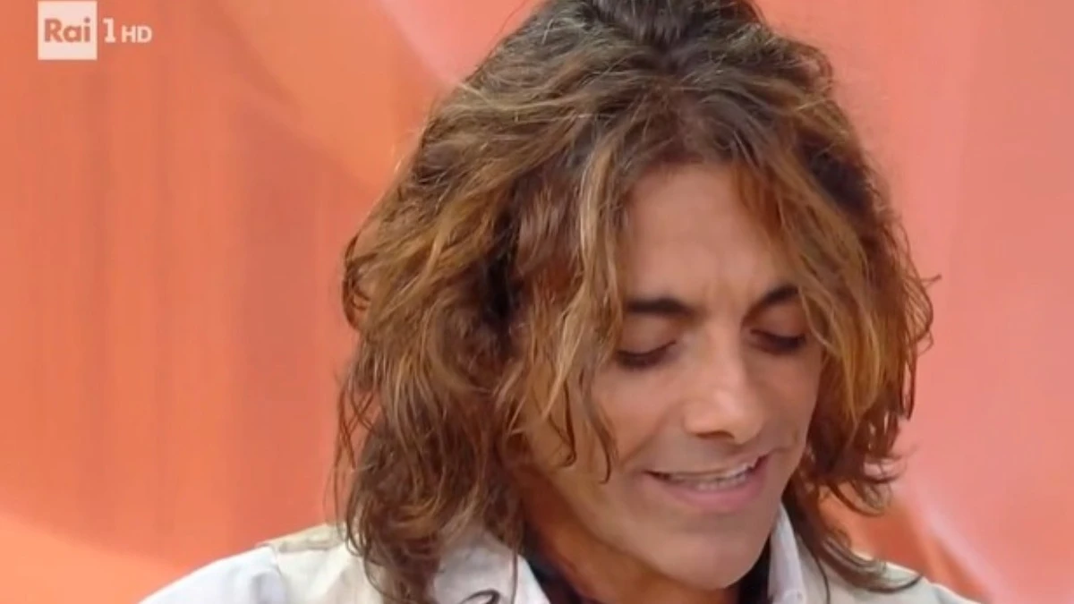 “È lui il mio fidanzato”. La 72enne vip italiana lo presenta al pubblico: “Mandato da mio figlio morto”