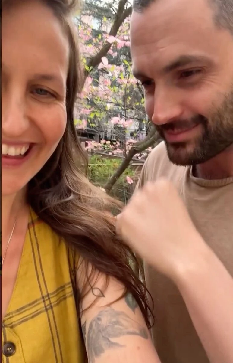 Penn Badgley con i figli