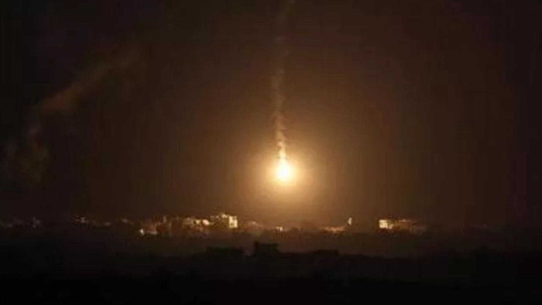 Attacco senza precedenti a Gaza City, carri armati israeliani entrano nei quartieri: fuga di migliaia di civili Attacco senza precedenti a Gaza City, carri armati israeliani entrano nei quartieri: fuga di migliaia di civili
