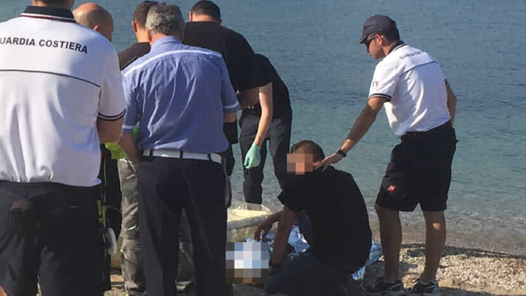 Tragedia sul lago di Garda, donna di 48 anni muore annegata Tragedia sul lago di Garda, donna di 48 anni muore annegata