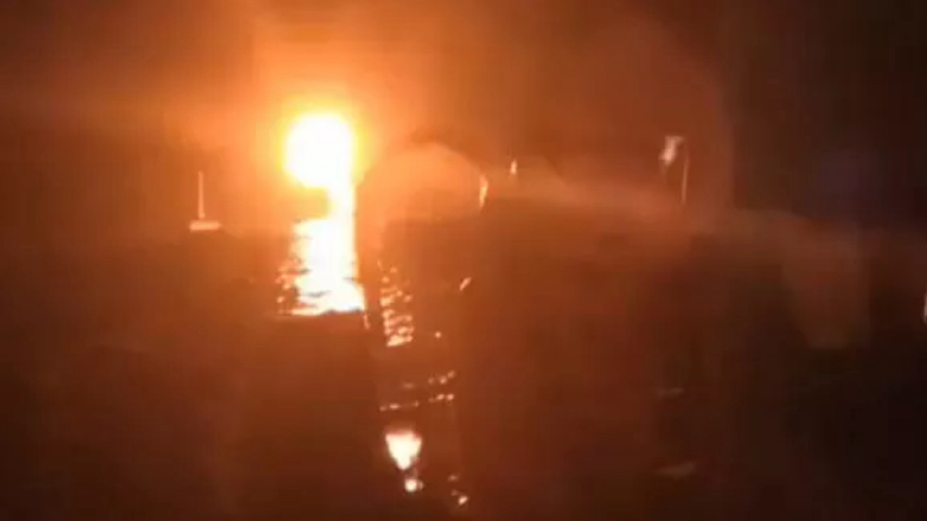 Flotilla sotto attacco, droni e gas urticanti sulle barche dirette a Gaza