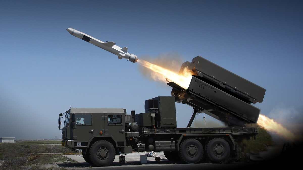 kiev punta ai missili tomahawk ma la decisione 232 nelle mani di trump