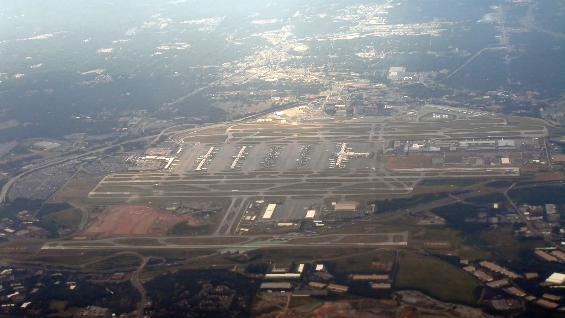 Arrestato all’aeroporto di Atlanta: “strage evitata” grazie alla segnalazione della famiglia Arrestato all’aeroporto di Atlanta: “strage evitata” grazie alla segnalazione della famiglia