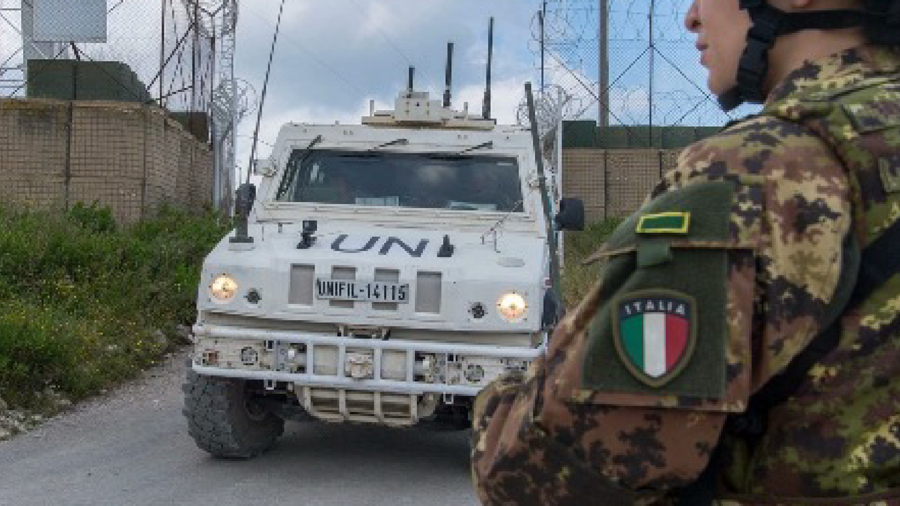 Sfiorata la strage di Unifil: drone e carro armato israeliano aprono il fuoco Sfiorata la strage di Unifil: drone e carro armato israeliano aprono il fuoco