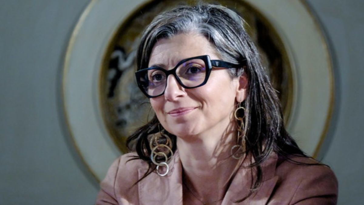 “Ma come ti permetti?”. Francesca Albanese, quelle parole che fanno infuriare i napoletani “Ma come ti permetti?”. Francesca Albanese, quelle parole che fanno infuriare i napoletani