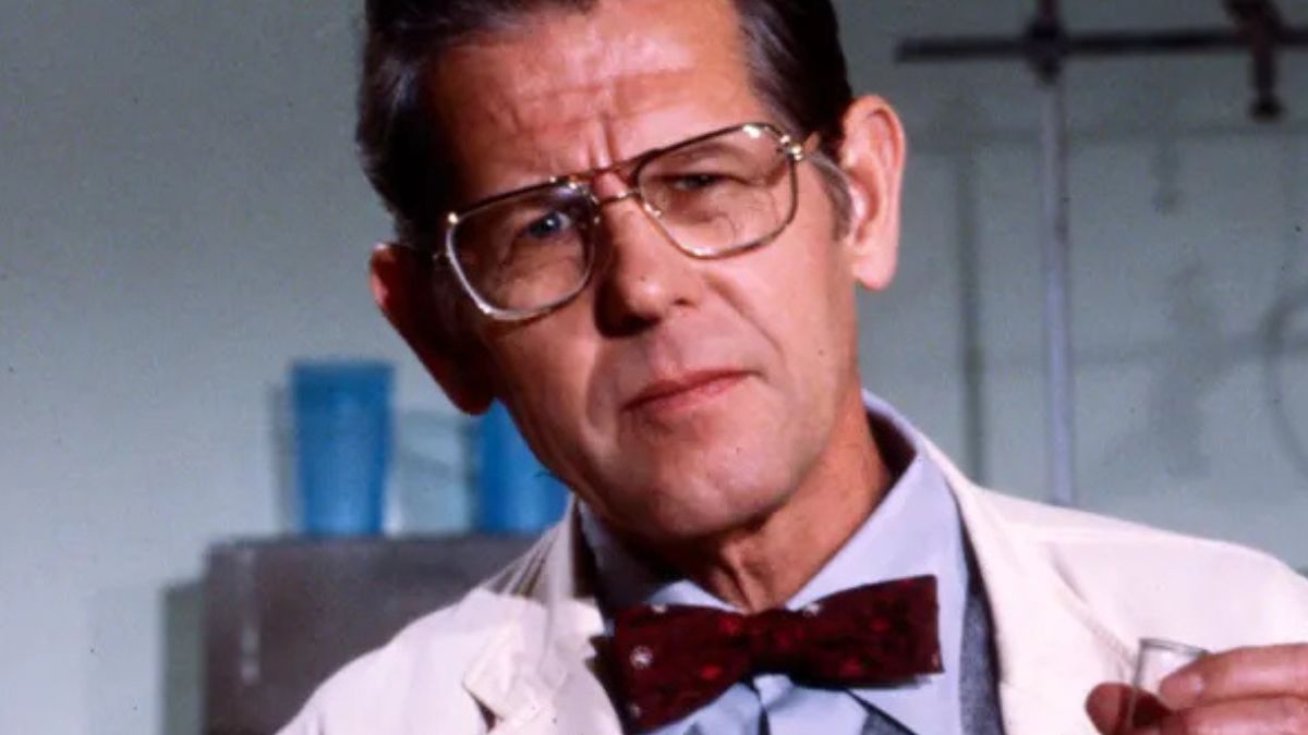 Ritratto di Ed Williams sorridente, foto commemorativa dell'attore