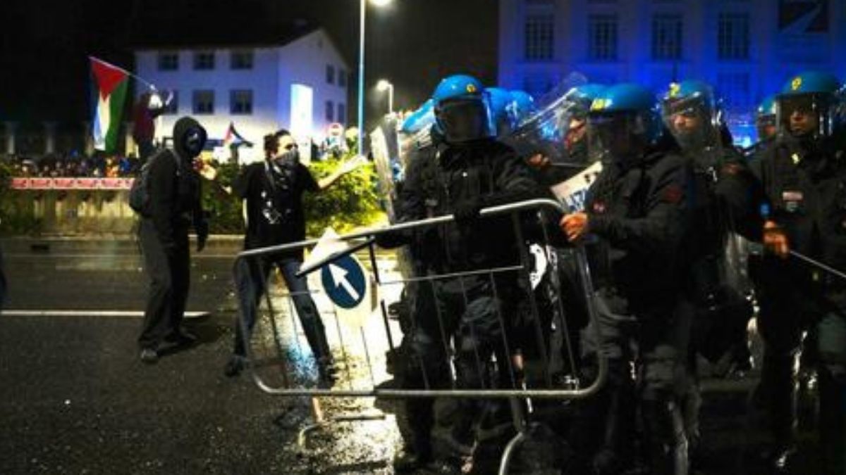 Cortro Pro Pal, feriti due giornalisti, uno in modo grave alla testa. Colpito anche un carabiniere Cortro Pro Pal, feriti due giornalisti, uno in modo grave alla testa. Colpito anche un carabiniere