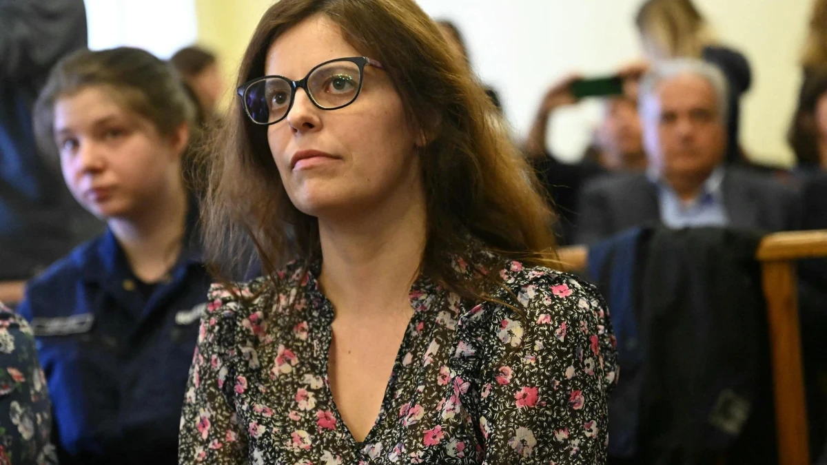Ilaria Salis durante un evento pubblico