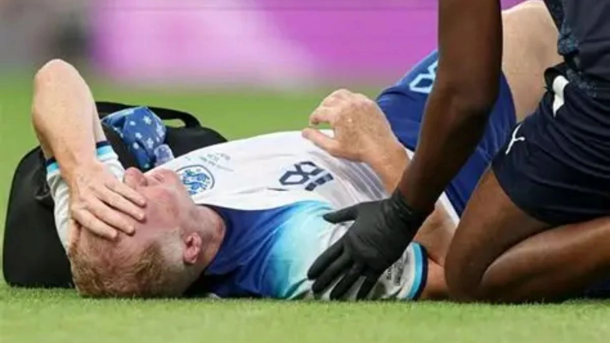 Il campione lascia il mondo del calcio: “Per mio figlio, arrivavo agli allenamenti con morsi e graffi” Il campione lascia il mondo del calcio: “Per mio figlio, arrivavo agli allenamenti con morsi e graffi”