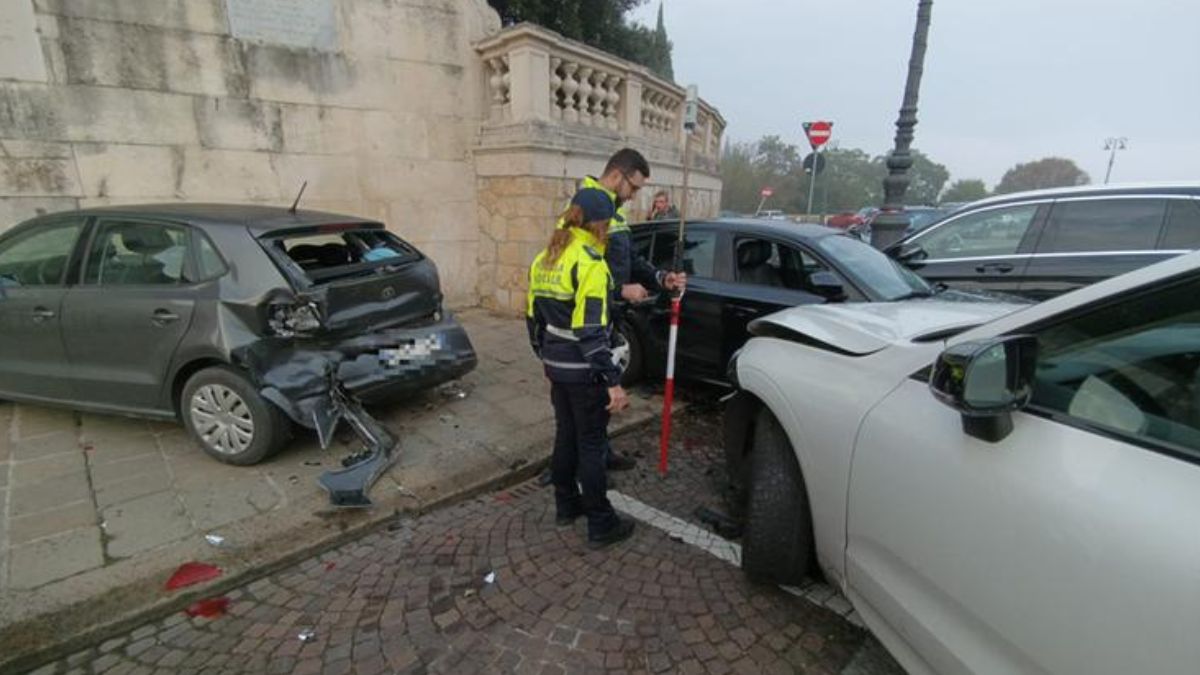 “Travolte all’uscita della messa!”. Italia, la disgrazia all’improvviso: scena spaventosa “Travolte all’uscita della messa!”. Italia, la disgrazia all’improvviso: scena spaventosa