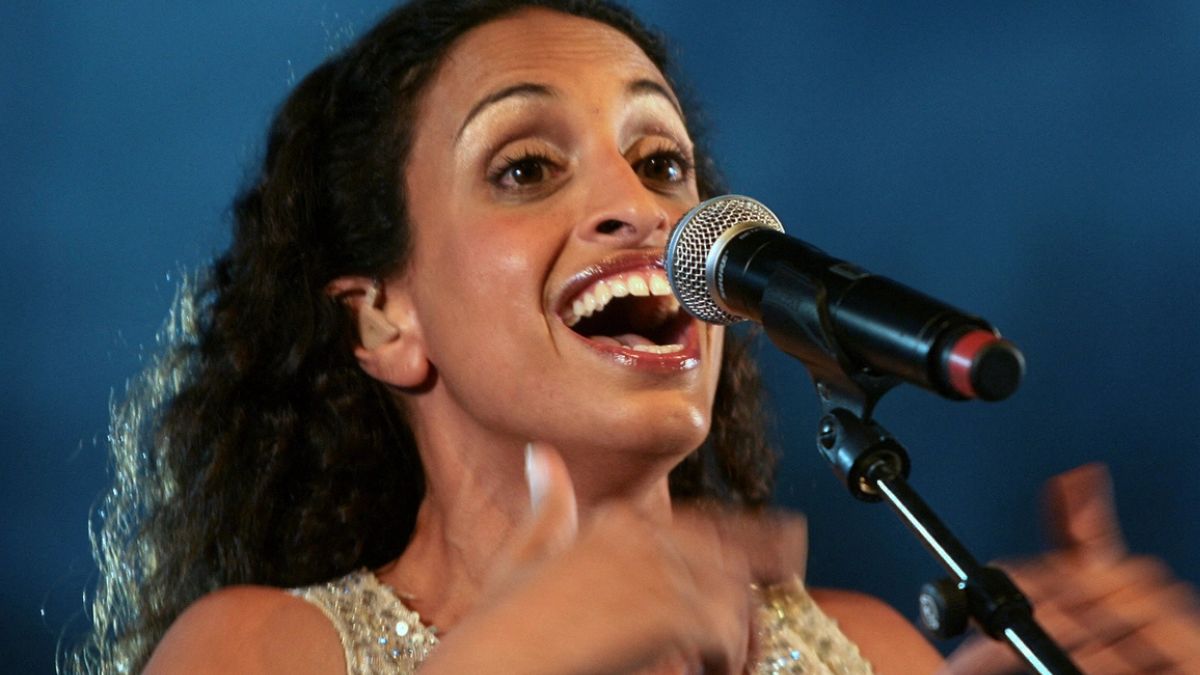 Gaza, Chef Rubio attacca la cantante israeliana Noa: “Cambierete strada? Finalmente ve ne andrete dalla Palestina?” Gaza, Chef Rubio attacca la cantante israeliana Noa: “Cambierete strada? Finalmente ve ne andrete dalla Palestina?”