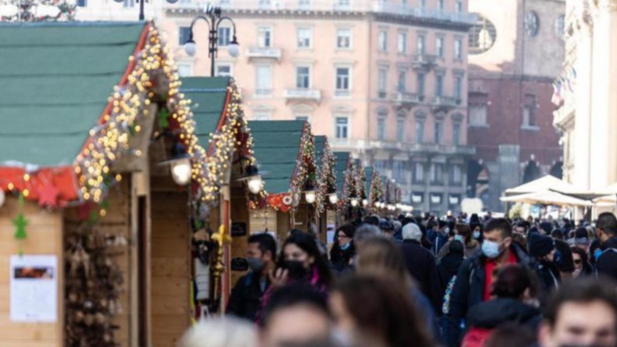 Tredicesima, lavoratori delusi: bonus e detassazione fuori dalla manovra Tredicesima, lavoratori delusi: bonus e detassazione fuori dalla manovra