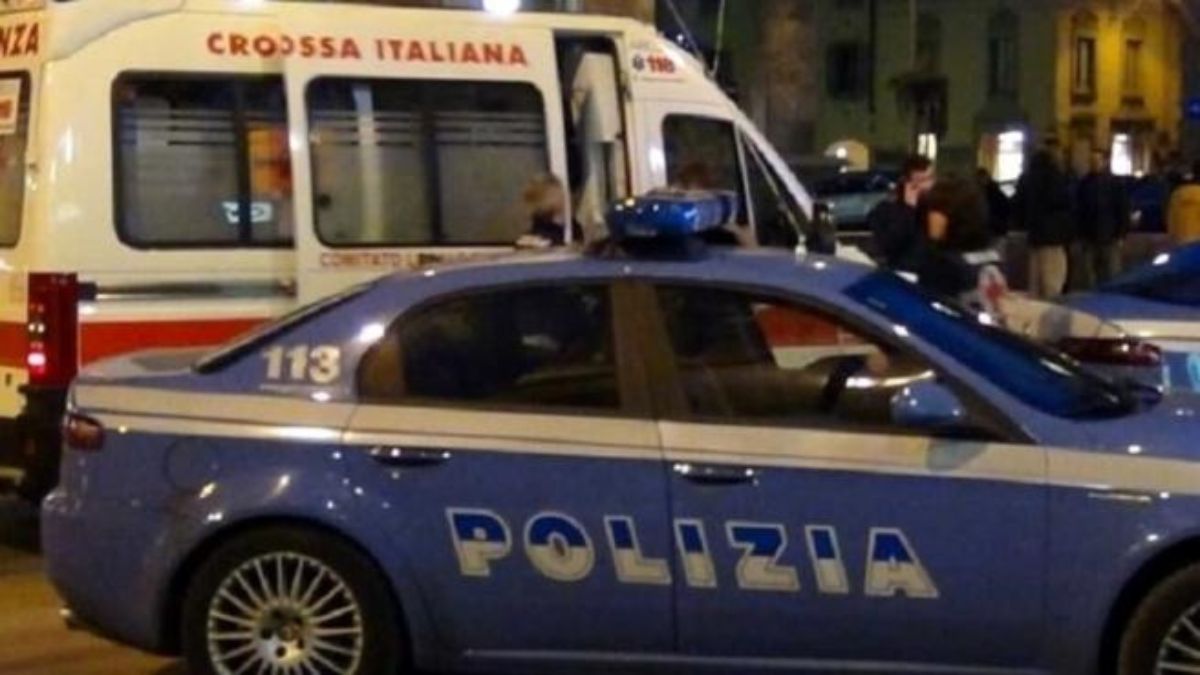 Napoli, la violenta in pieno centro ma arriva la reazione dei passanti: per lui finisce male