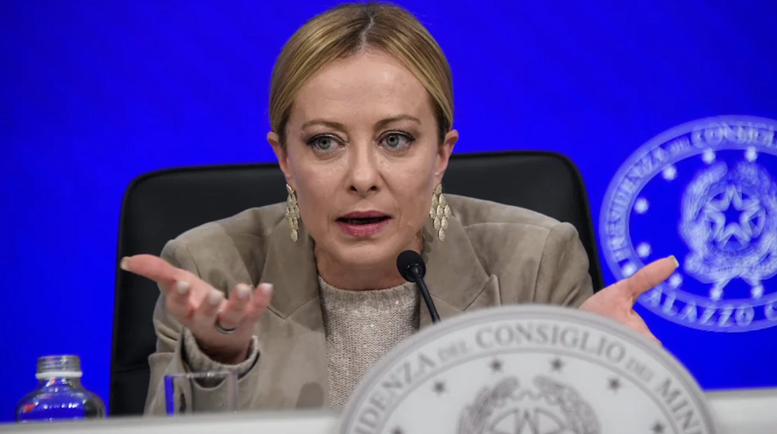 vertice volenterosi l8217italia prepara nuovi samp t per kiev macron invia mirage orban sfida le sanzioni usa sul petrolio