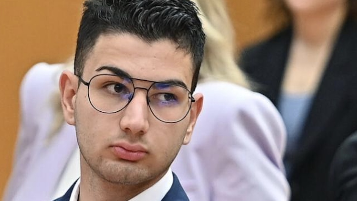 Omicidio di Collegno, la Cassazione assolve Alex Cotoia: “Si è difeso, fu legittima difesa putativa” Omicidio di Collegno, la Cassazione assolve Alex Cotoia: “Si è difeso, fu legittima difesa putativa”