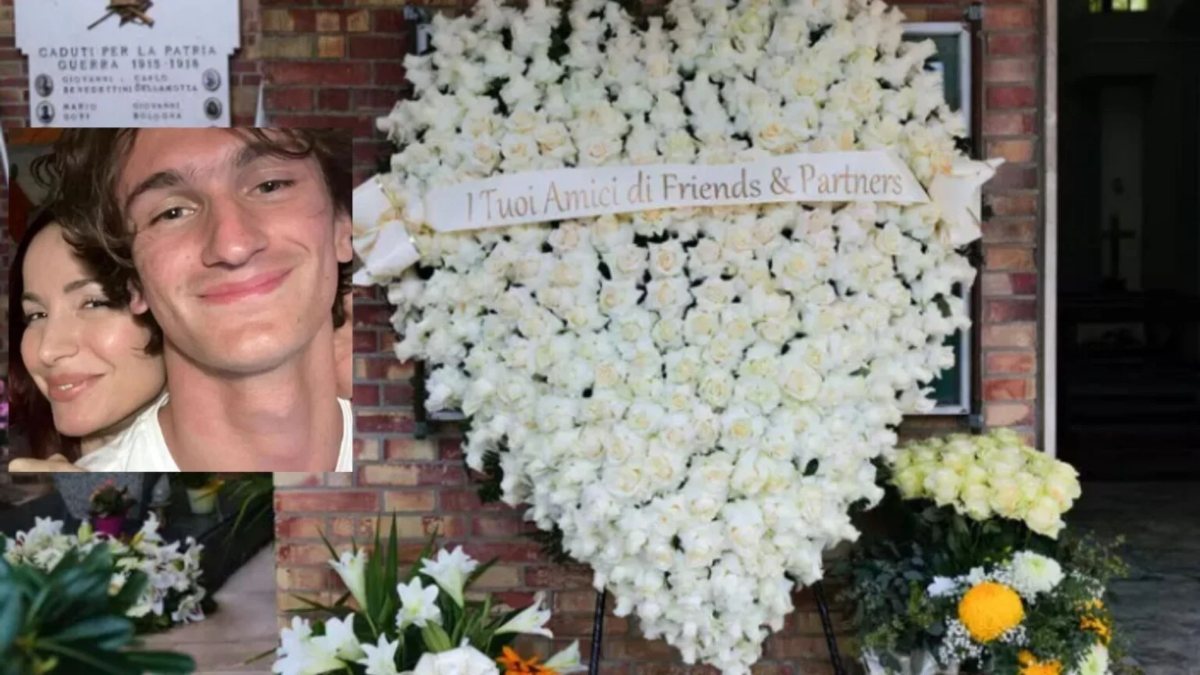 “Era accovacciata lì”. Andrea Delogu, la scena straziante ai funerali del fratello