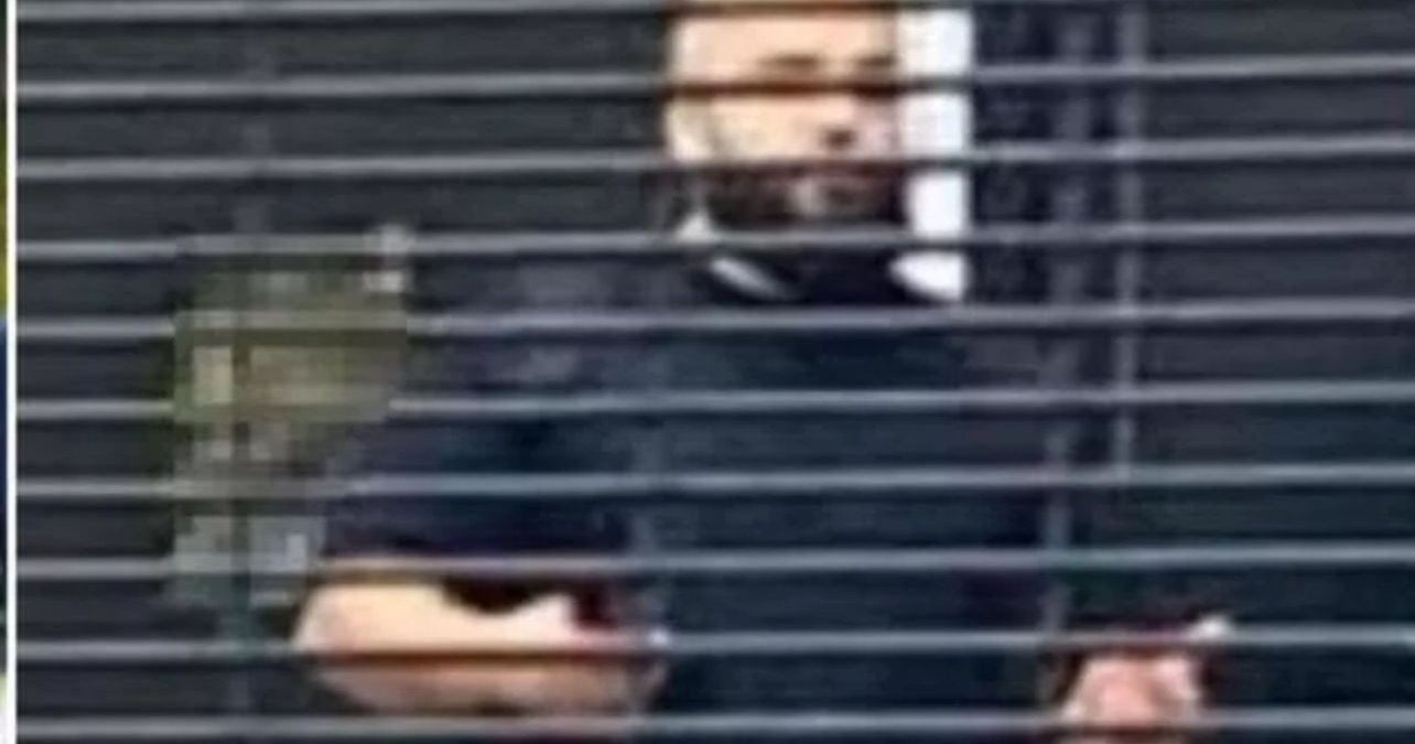 Attentato shock a colpi di coltello, morti e feriti a Manchester. “È terrorismo”: città nel panico