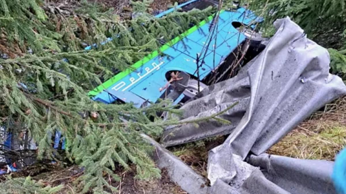 autobus torrente feriti