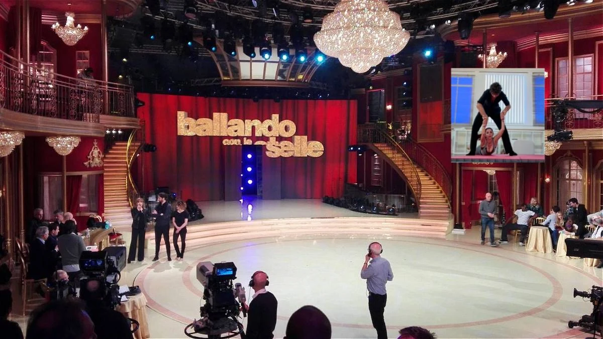 si amano sono una coppia ballando con le stelle beccati e smascherati bomba sui due concorrenti