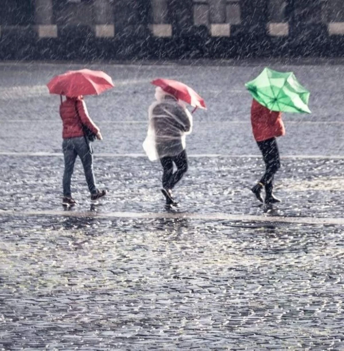 Carta meteo con l'avanzata del ciclone di Halloween sull'Italia