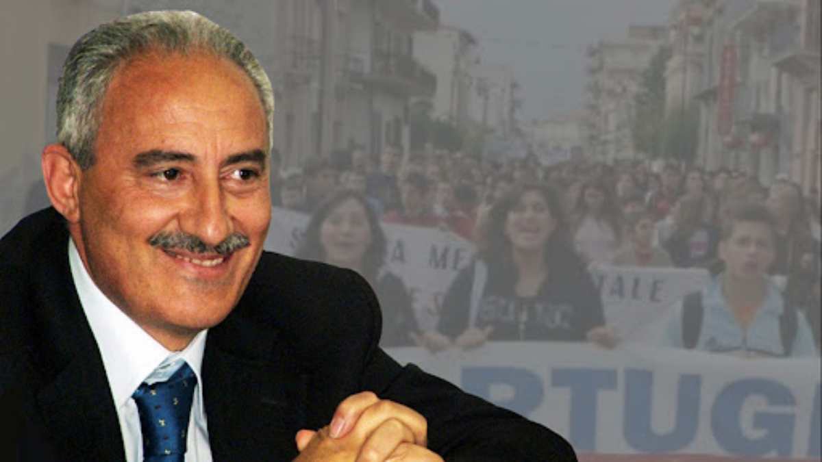 Omicidio di Francesco Fortugno: vent’anni fa l’agguato mortale al vicepresidente della Calabria Omicidio di Francesco Fortugno: vent’anni fa l’agguato mortale al vicepresidente della Calabria