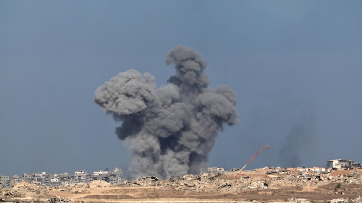 Israele colpisce al centro di Gaza: eliminato un agente della Jihad islamica Israele colpisce al centro di Gaza: eliminato un agente della Jihad islamica
