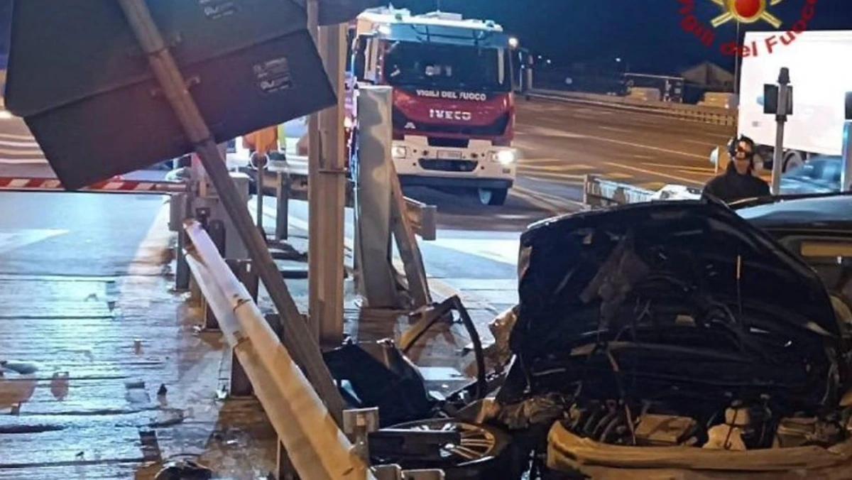 incidente alba casello autostradale