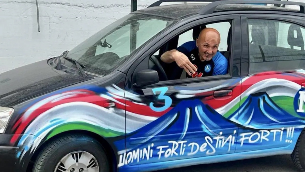 Luciano Spalletti, ecco che fine ha fatto la Panda dello Scudetto vinto col Napoli Luciano Spalletti, ecco che fine ha fatto la Panda dello Scudetto vinto col Napoli