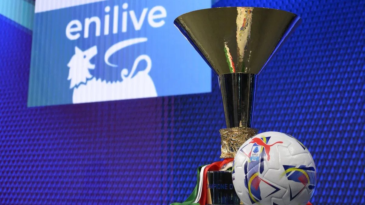 Serie A, Milan Como si giocherà dall’altra parte del mondo: la Uefa dice sì