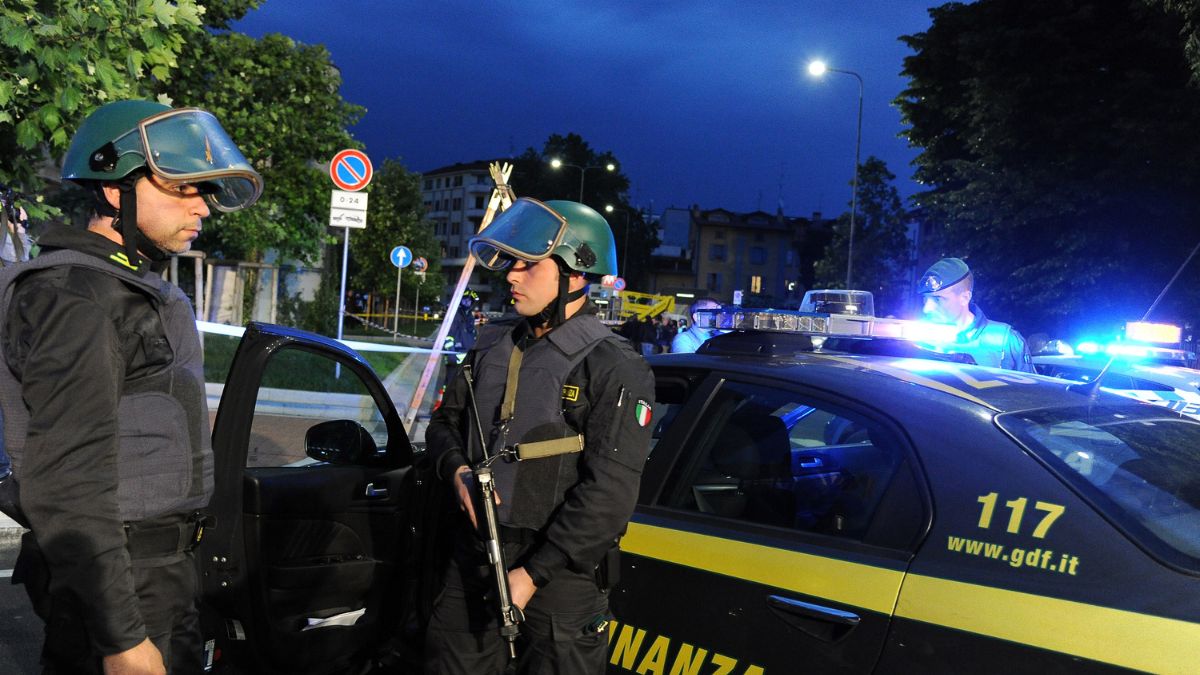 Milano sempre più violenta: due giovanissimi accoltellati da coetanei. Uno è gravissimo Milano sempre più violenta: due giovanissimi accoltellati da coetanei. Uno è gravissimo