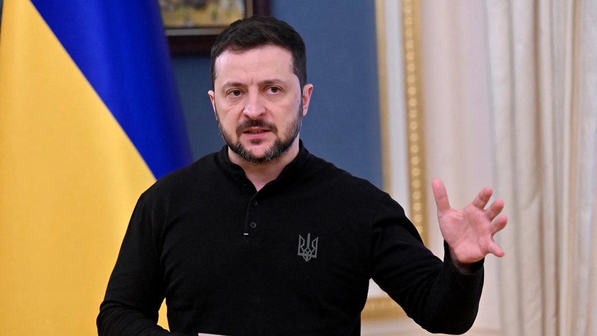Zelensky chiama gli alleati europei: “Evitiamo escalation, pronto a negoziare”