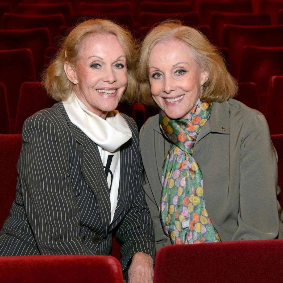 Alice ed Ellen Kessler in un momento della loro carriera