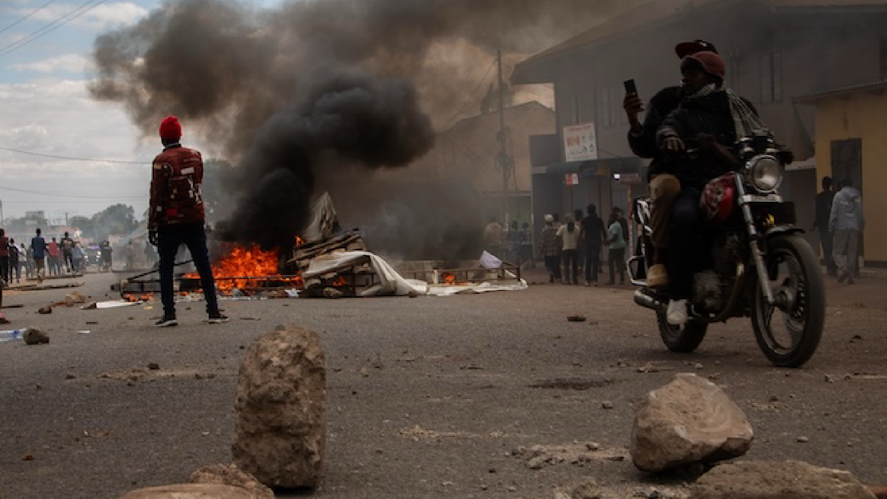 “Oltre 700 morti”. Studenti italiani bloccati, il paese nel caos dopo le elezioni. Situazione drammatica