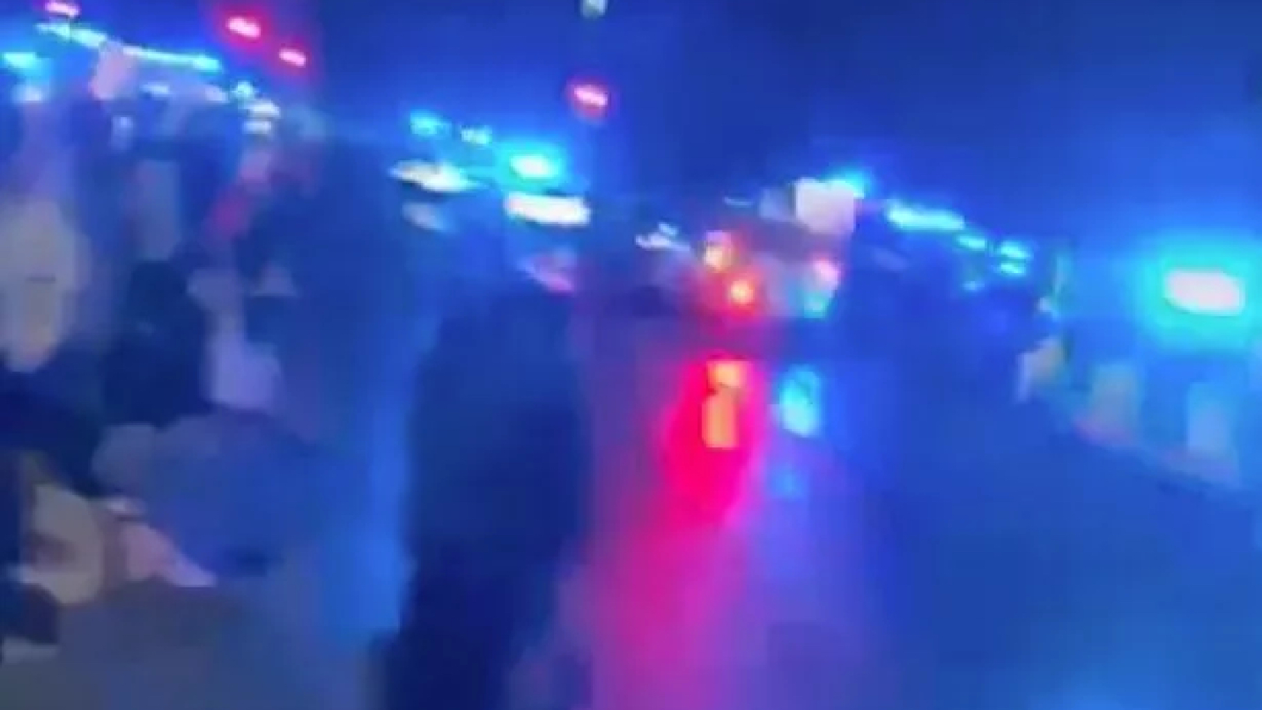 Attacco sul treno per Huntingdon, terrore tra i passeggeri: due arresti dopo le coltellate