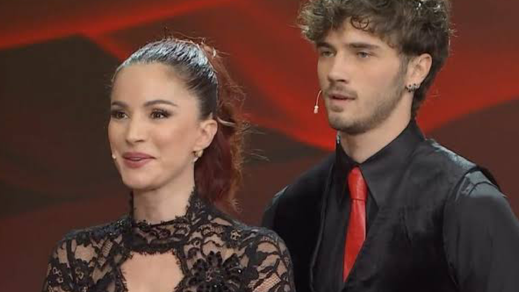 Luce nel buio: il ritorno di Andrea Delogu e il peso di un dolore che non smette di parlare Luce nel buio: il ritorno di Andrea Delogu e il peso di un dolore che non smette di parlare