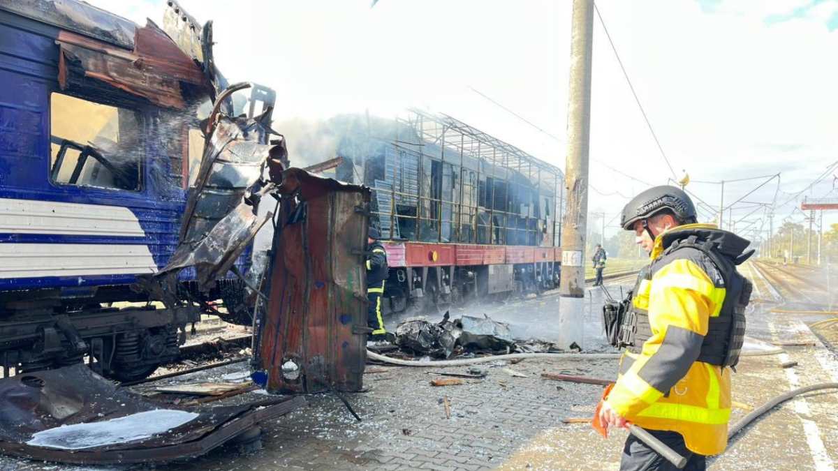 guerra in ucraina attacchi treni