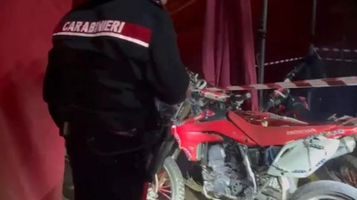 italia incidente devastante durante lo spettacolo morte terribile davanti a tutti