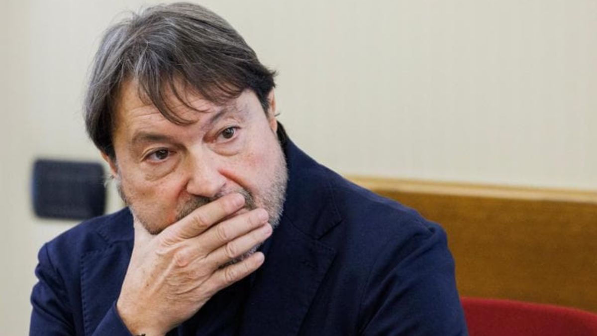 “Gode di totale impunità”. Fazzolari attacca Ranucci “Difficile denunciare così” “Gode di totale impunità”. Fazzolari attacca Ranucci “Difficile denunciare così”