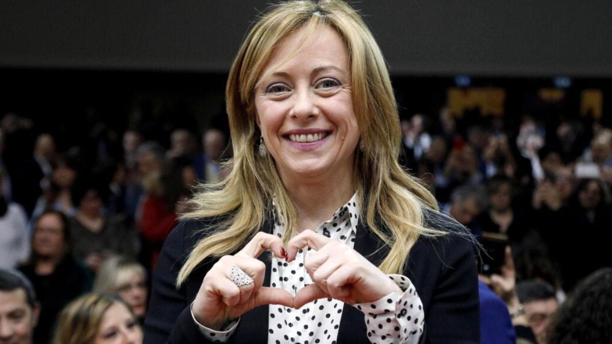 moody8217s promuove l8217italia il rating sale a baa2 giorgetti fiducia nel governo meloni