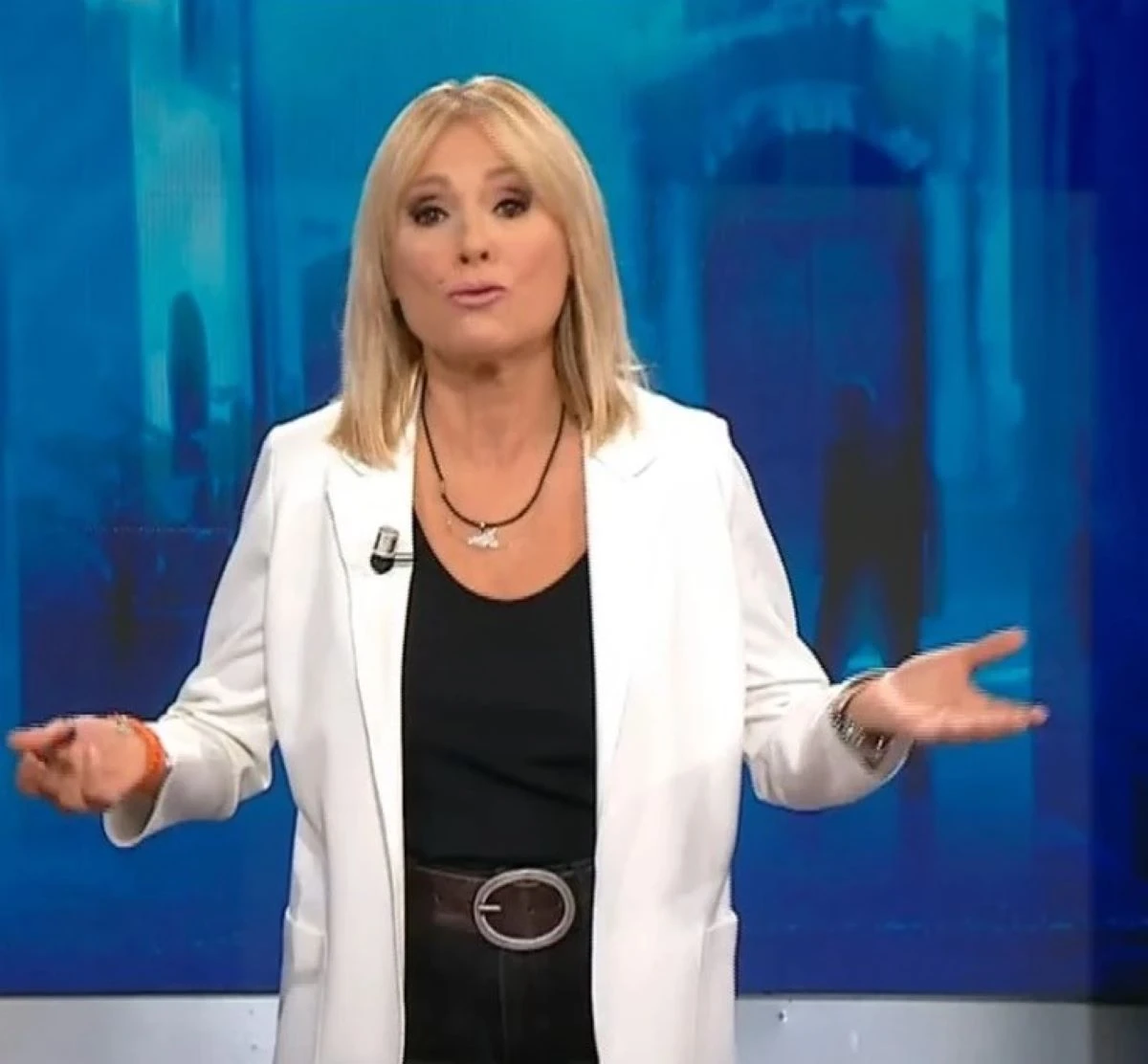 Federica Sciarelli durante la trasmissione Chi l’ha visto