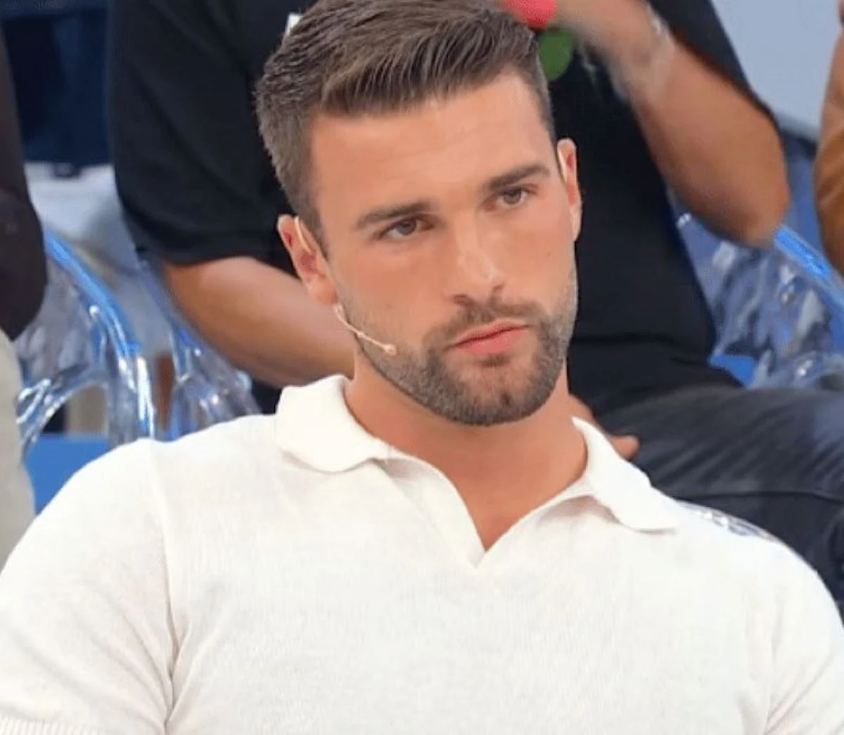 Flavio Ubirti durante la registrazione di Uomini e Donne