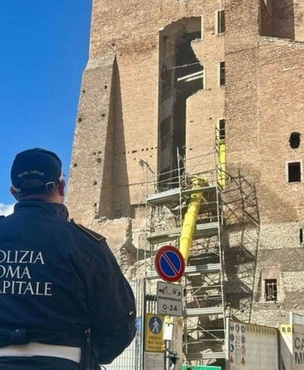 Area dei Fori Imperiali dopo il crollo