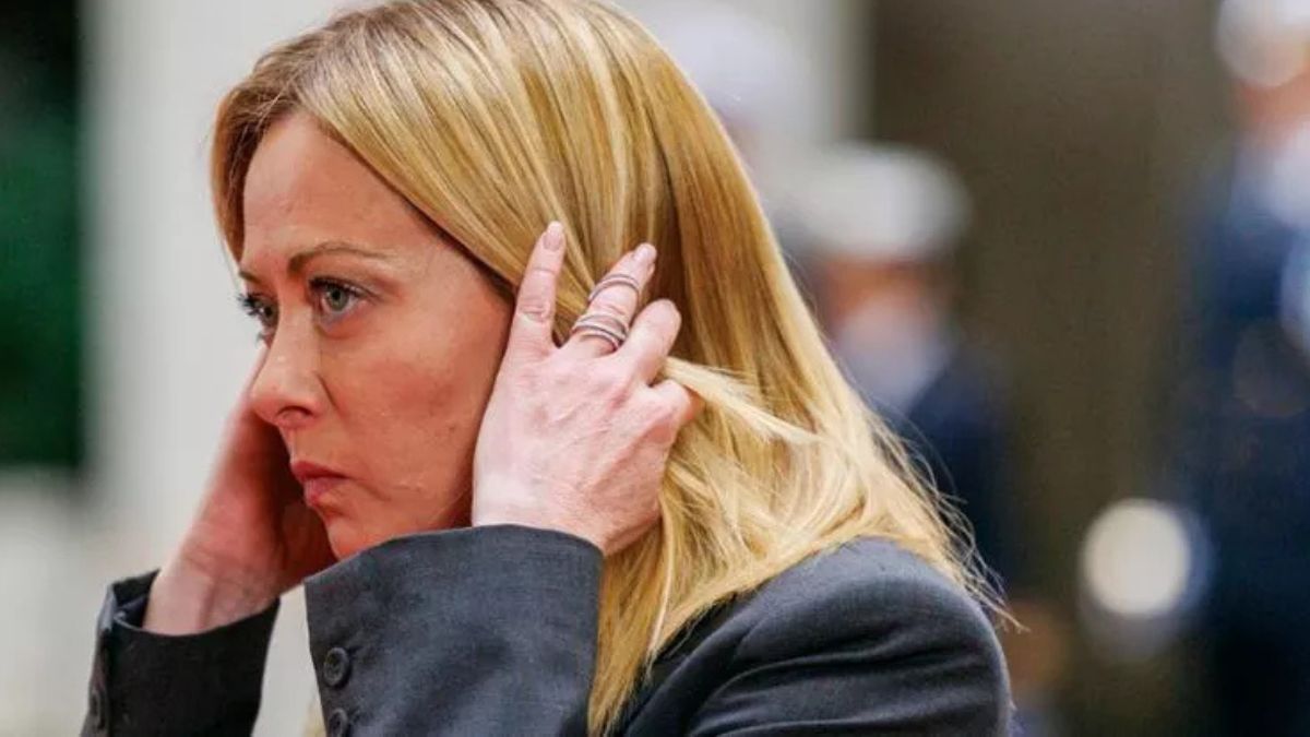 Brunetta si aumenta lo stipendio, rabbia Meloni: «Decisione non condivisibile» Brunetta si aumenta lo stipendio, rabbia Meloni: «Decisione non condivisibile»