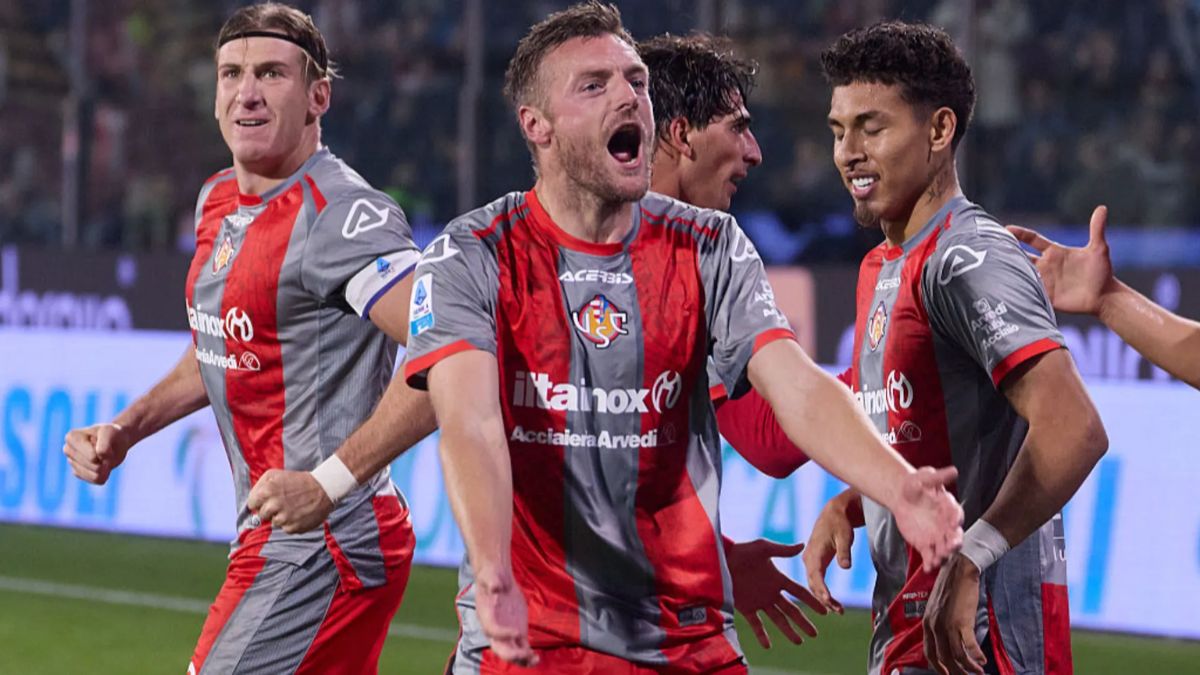 “Moglie e figli pedinati, poi sono entrati in casa”: orrore per il campione della Serie A