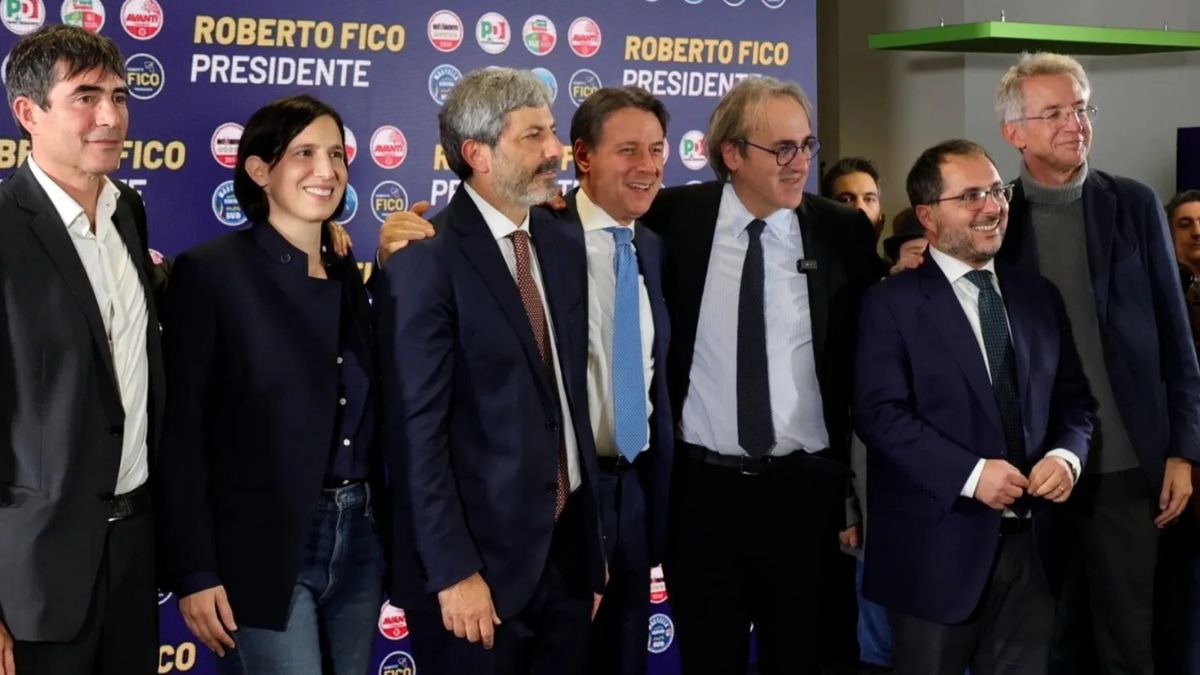 Il centrosinistra fa festa dopo le Regionali, ma è subito sfida per la leadership